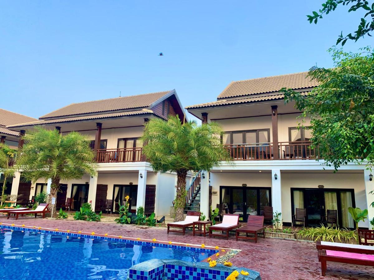Vang Vieng Savanh Sunset View Resort Exterior photo