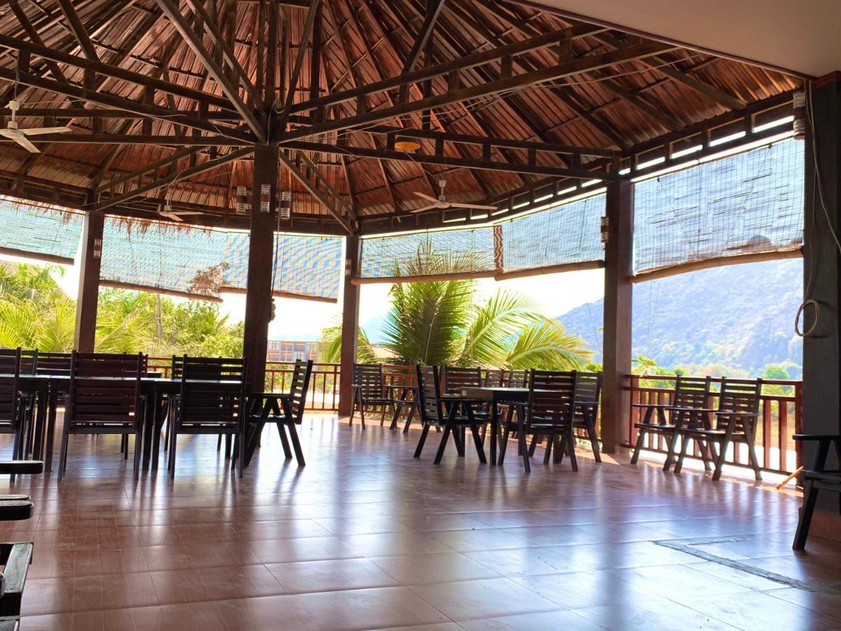 Vang Vieng Savanh Sunset View Resort Exterior photo